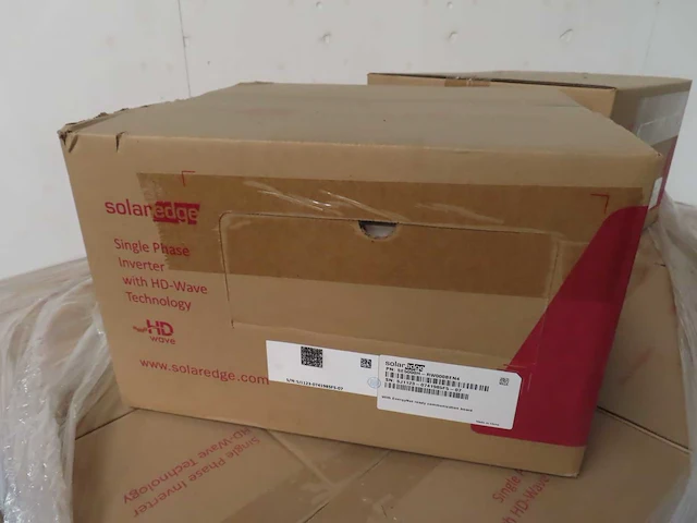 Solaredge - se5000h-rw000ben4 - omvormer (20x) - afbeelding 1 van  3