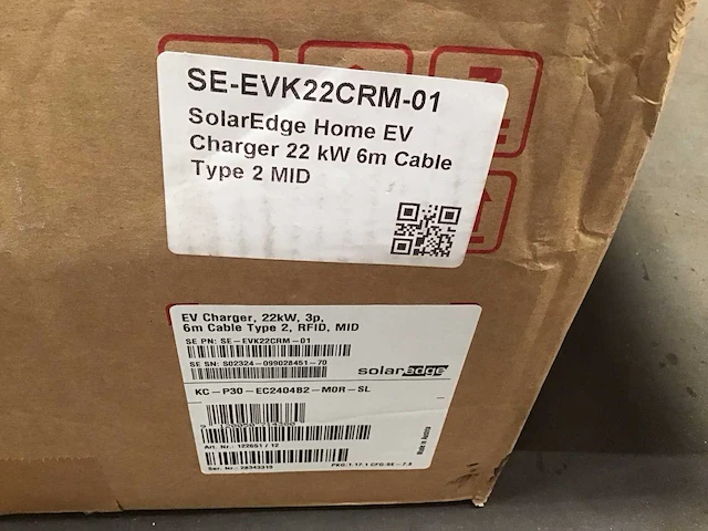Solaredge se-evk22crm-01 laadstation - afbeelding 2 van  3