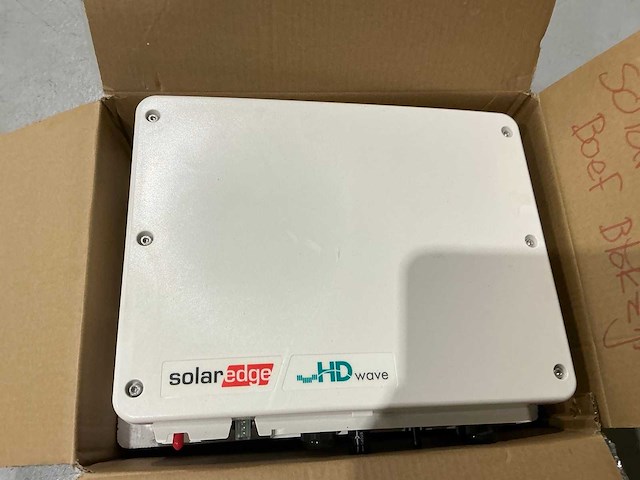 Solaredge se2200h omvormer - afbeelding 2 van  4