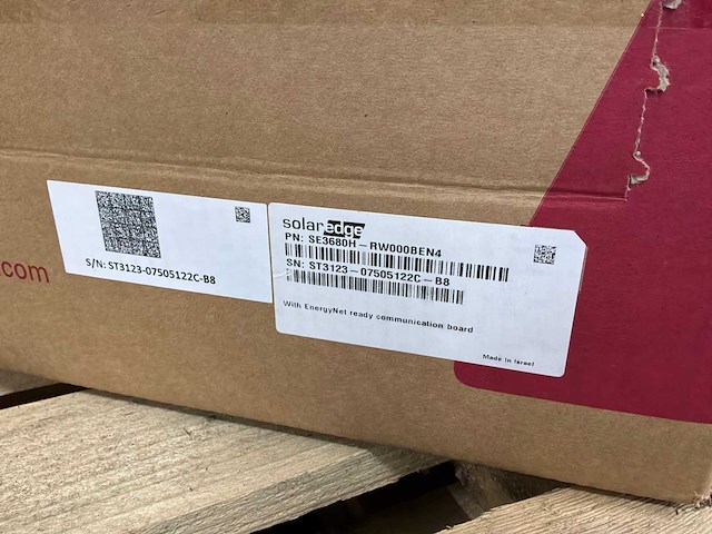 Solaredge se3680h-rw000bnn4 hd wave 1 fase omvormer - 3,68 kw - afbeelding 1 van  7
