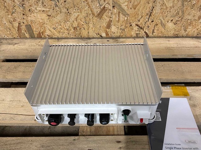 Solaredge se3680h-rw000bnn4 hd wave 1 fase omvormer - 3,68 kw - afbeelding 7 van  7