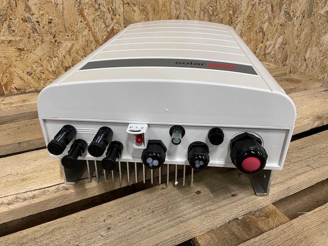 Solaredge se4k-rw0teben4 3 fase omvormer - afbeelding 10 van  10