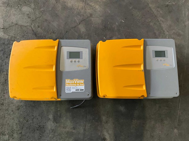 Solarmax 2000p/4000p omvormer (2x) - afbeelding 1 van  4