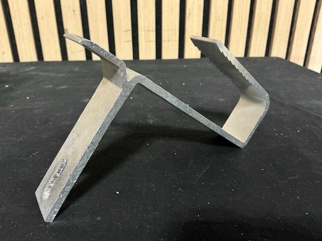 Solarstell 43-45 aluminium dakhaak (100x) - afbeelding 1 van  4