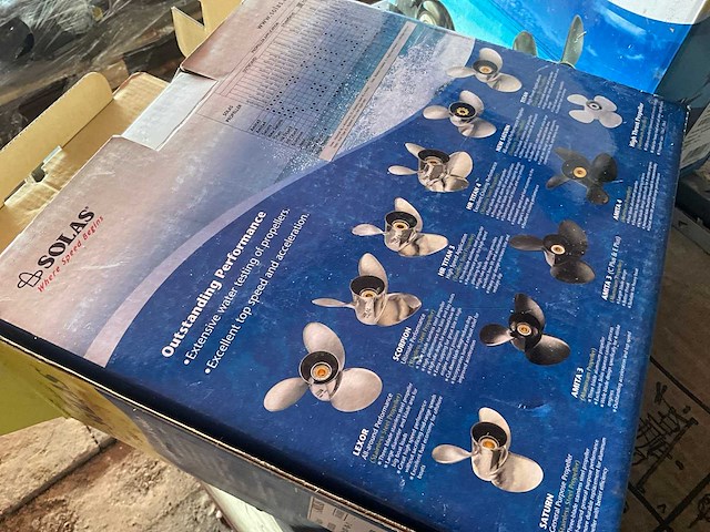 Solas - alcup 4 - scheepsschroef - propeller - buitenboordmotor - afbeelding 1 van  1