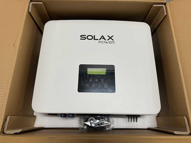 Solax - hybride 3.0k omvormer t.b.v. zonnepanelen - afbeelding 1 van  5