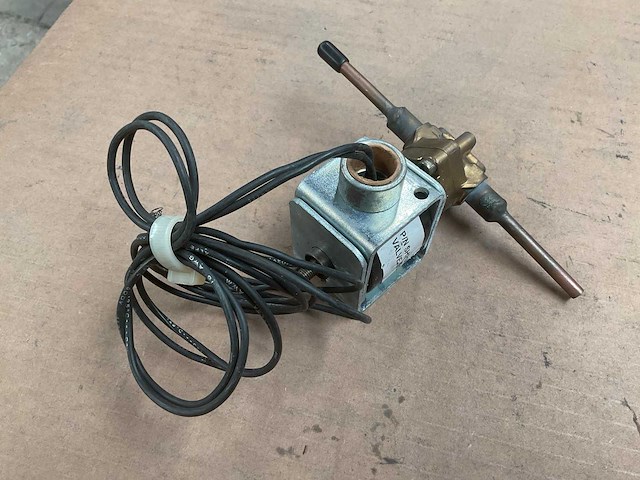 Solenoid valve (3x) - afbeelding 3 van  5