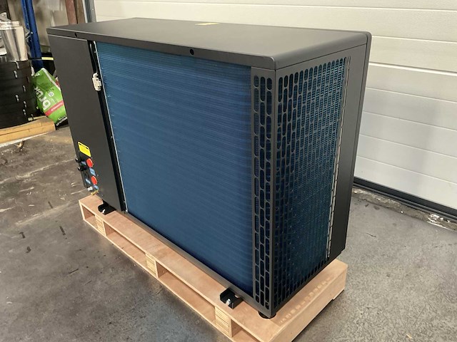 Solflow sfn-12sf1 propaan r290 warmtepomp 12kw ongebruikt - afbeelding 4 van  7