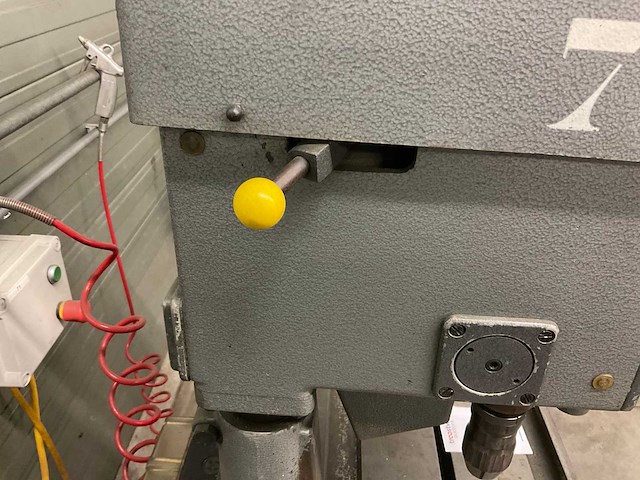 Solid r10 dubbele kolomboormachine - afbeelding 9 van  11