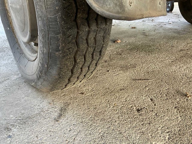 Solide aanhangwagen compeet met aannemersmaterialen - afbeelding 4 van  5