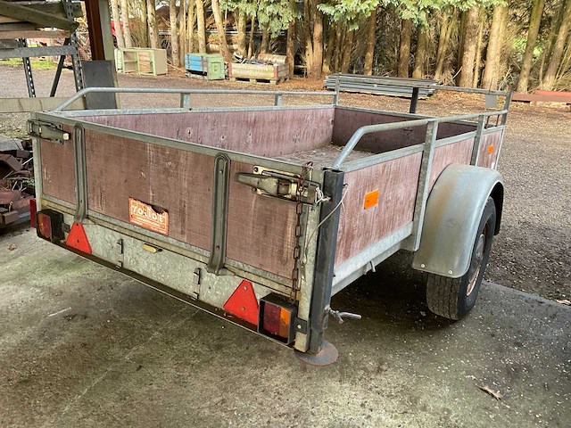 Solide aanhangwagen - afbeelding 3 van  8