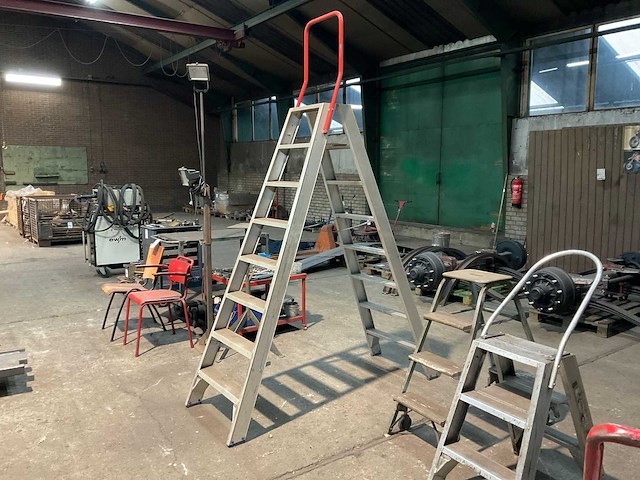 Solide ladder en trap - afbeelding 1 van  2