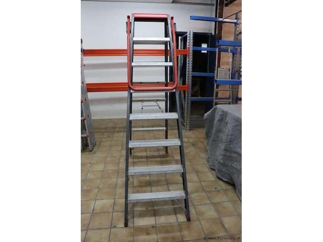 Solide opstapladder - afbeelding 1 van  7