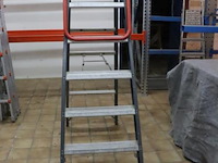 Solide opstapladder - afbeelding 1 van  7