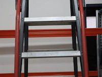 Solide opstapladder - afbeelding 2 van  7