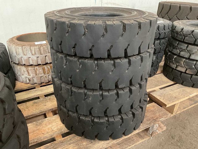 Solideal heftruck band (4x) - afbeelding 1 van  3