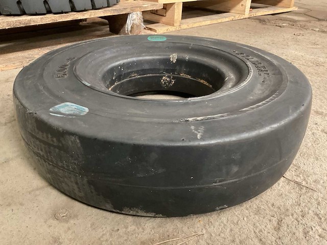 Solideal heftruck band - afbeelding 1 van  3