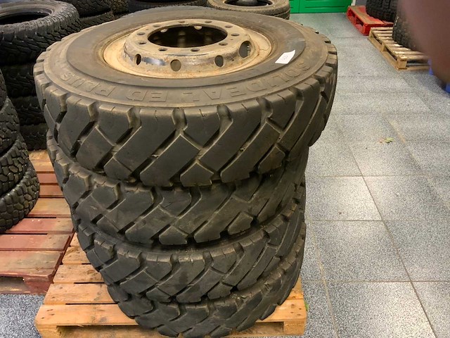 Solideal legerbanden met velg (4x) - afbeelding 1 van  6