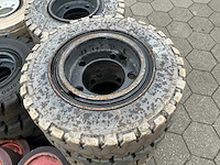 Solideal verschillende maten heftruckbanden - afbeelding 4 van  5