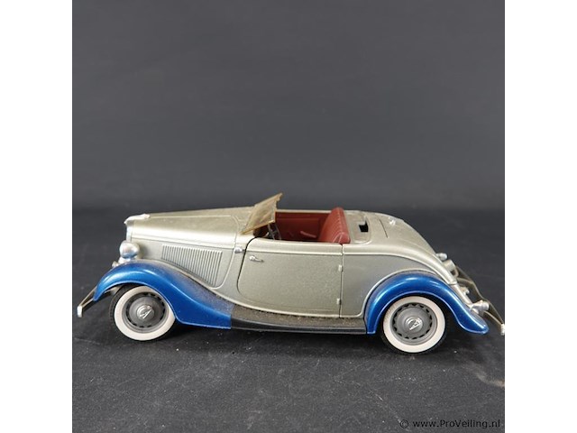 Solido die-cast model ford v8 - afbeelding 2 van  5