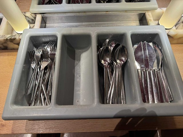 Solingen - 105-delige bestekset - afbeelding 1 van  3