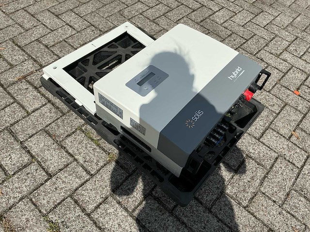 Solis - rhi-3p8k-hves-5g - omvormer - afbeelding 6 van  12