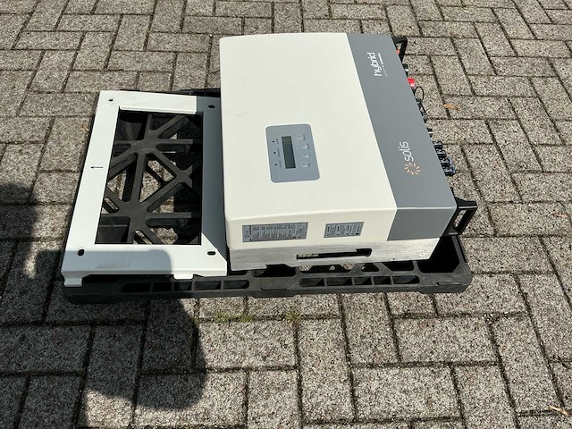 Solis - rhi-3p8k-hves-5g - omvormer - afbeelding 7 van  12