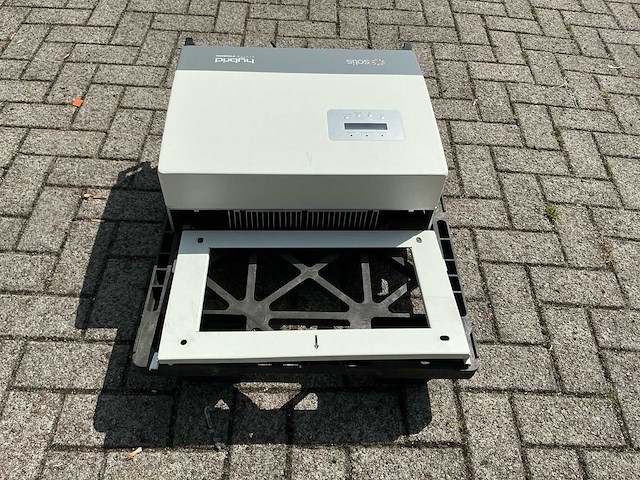 Solis - rhi-3p8k-hves-5g - omvormer - afbeelding 9 van  12