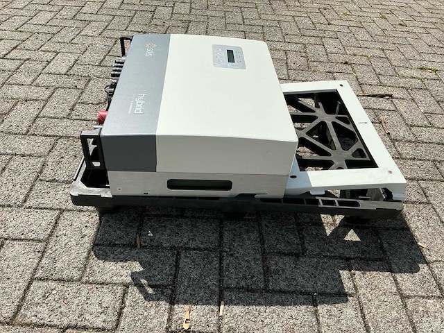 Solis - rhi-3p8k-hves-5g - omvormer - afbeelding 11 van  12
