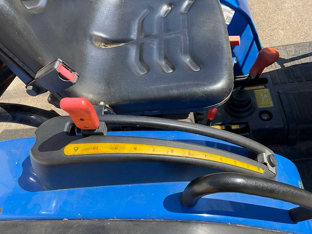 Solis 26 compacttractor 4wd - afbeelding 14 van  24