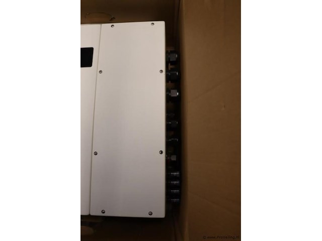 Solis hybride omvormer s6-eh3p12k-nd-h, 3 fase - afbeelding 3 van  5