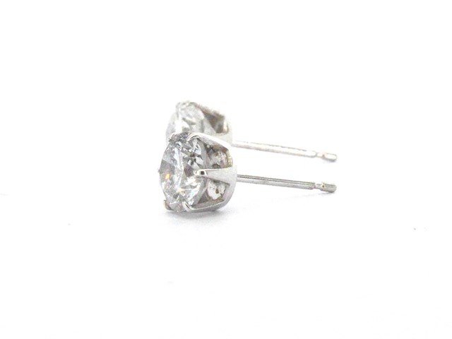 Solitair diamanten oorbellen met goud en platina - afbeelding 3 van  7