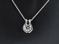 Solitaire hanger met een natuurlijke briljant geslepen diamant, excl. ketting - afbeelding 2 van  9