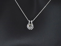 Solitaire hanger met een natuurlijke briljant geslepen diamant, excl. ketting