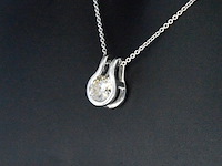 Solitaire hanger met een natuurlijke briljant geslepen diamant, excl. ketting - afbeelding 4 van  9