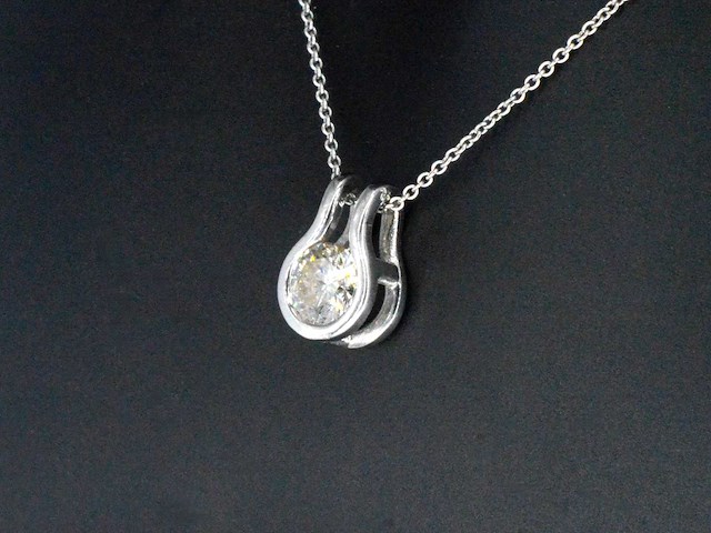 Solitaire hanger met een natuurlijke briljant geslepen diamant - afbeelding 5 van  8