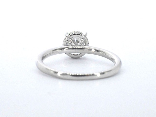Solitaire ring met een natuurlijke briljant geslepen diamant van 1.20 carat en hidden halo - afbeelding 9 van  12