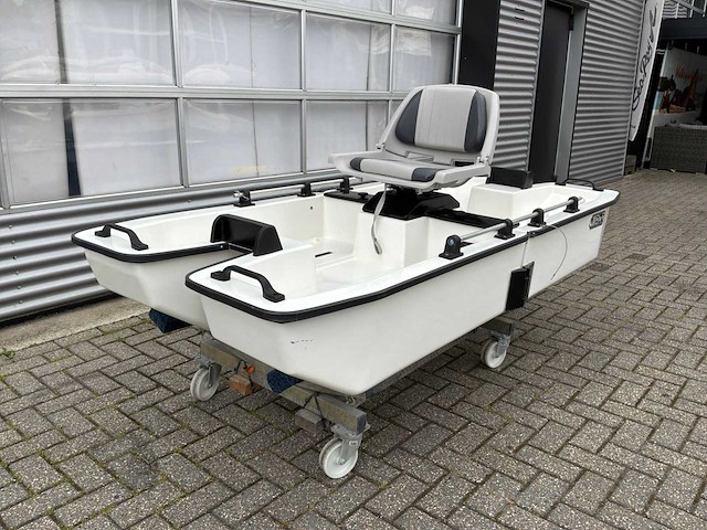 Solo boat - afbeelding 1 van  8