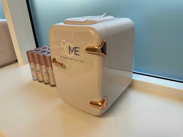 Some skincare serum (24x) - afbeelding 2 van  6