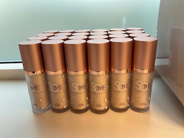 Some skincare serum (24x) - afbeelding 2 van  6