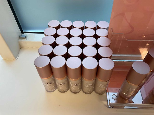 Some skincare serum (25x) - afbeelding 3 van  6