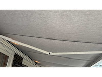 Somfy elektrisch aluminium knikarm zonnescherm - afbeelding 12 van  15