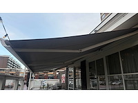 Somfy elektrisch aluminium knikarm zonnescherm - afbeelding 13 van  15