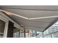 Somfy elektrisch aluminium knikarm zonnescherm - afbeelding 10 van  15