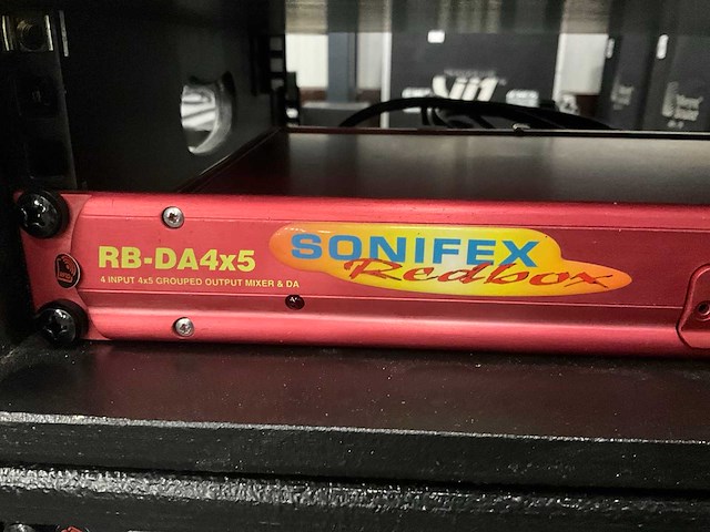 Sonifex rb-da4x5 distribution amplifier - afbeelding 2 van  4