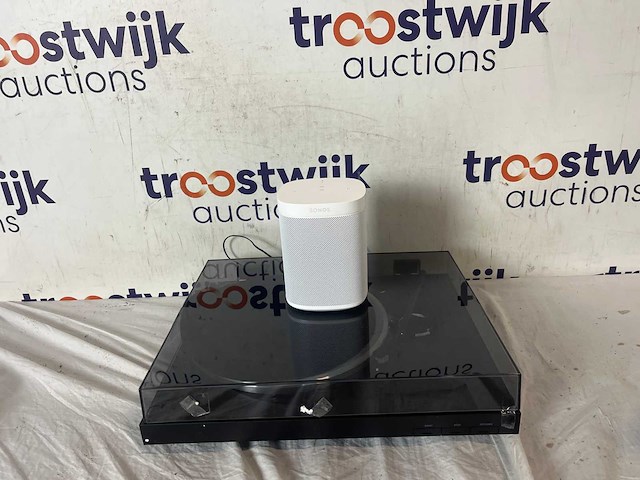 Sonos one - wit + sony ps-lx310bt - platenspeler met bluetooth - afbeelding 1 van  1