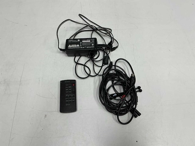 Sony - digital handycam - dcr-trv230e - videocamera - afbeelding 2 van  11