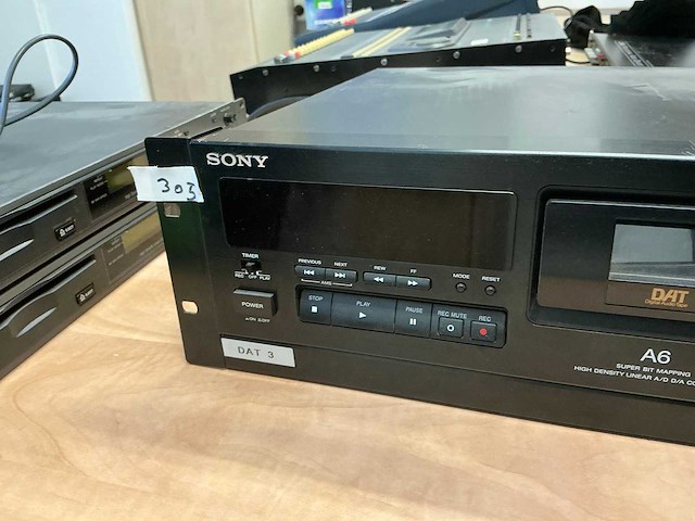 Sony - recorder - afbeelding 3 van  4