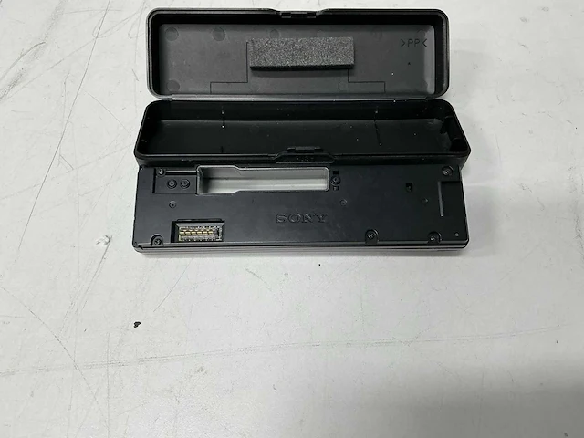 Sony - xr-c2300r - auto audio & video - afbeelding 6 van  8