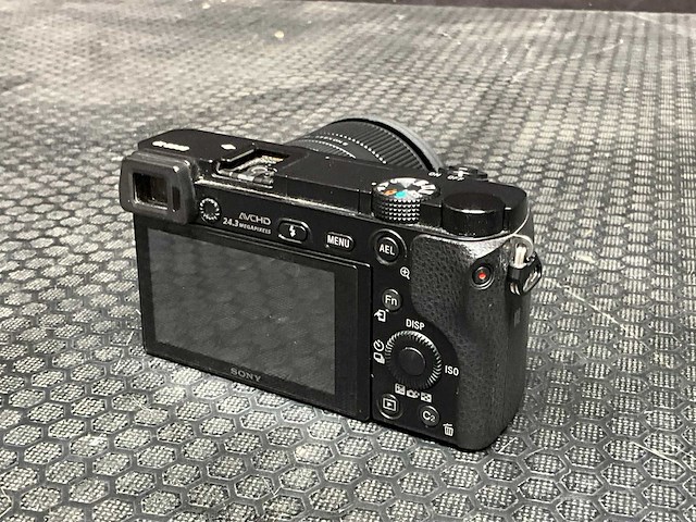 Sony alfa 6000 fotocamera - afbeelding 3 van  9